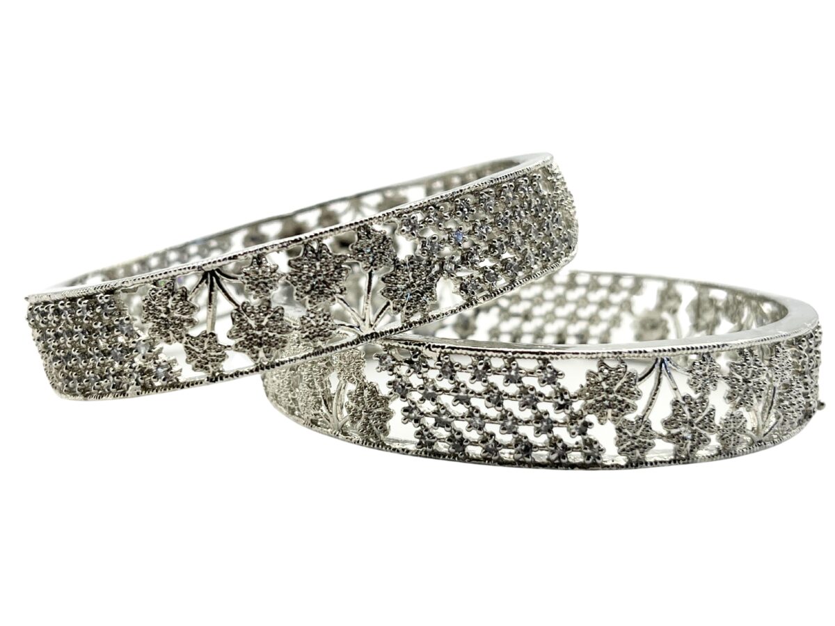 Zen Silver Bangle